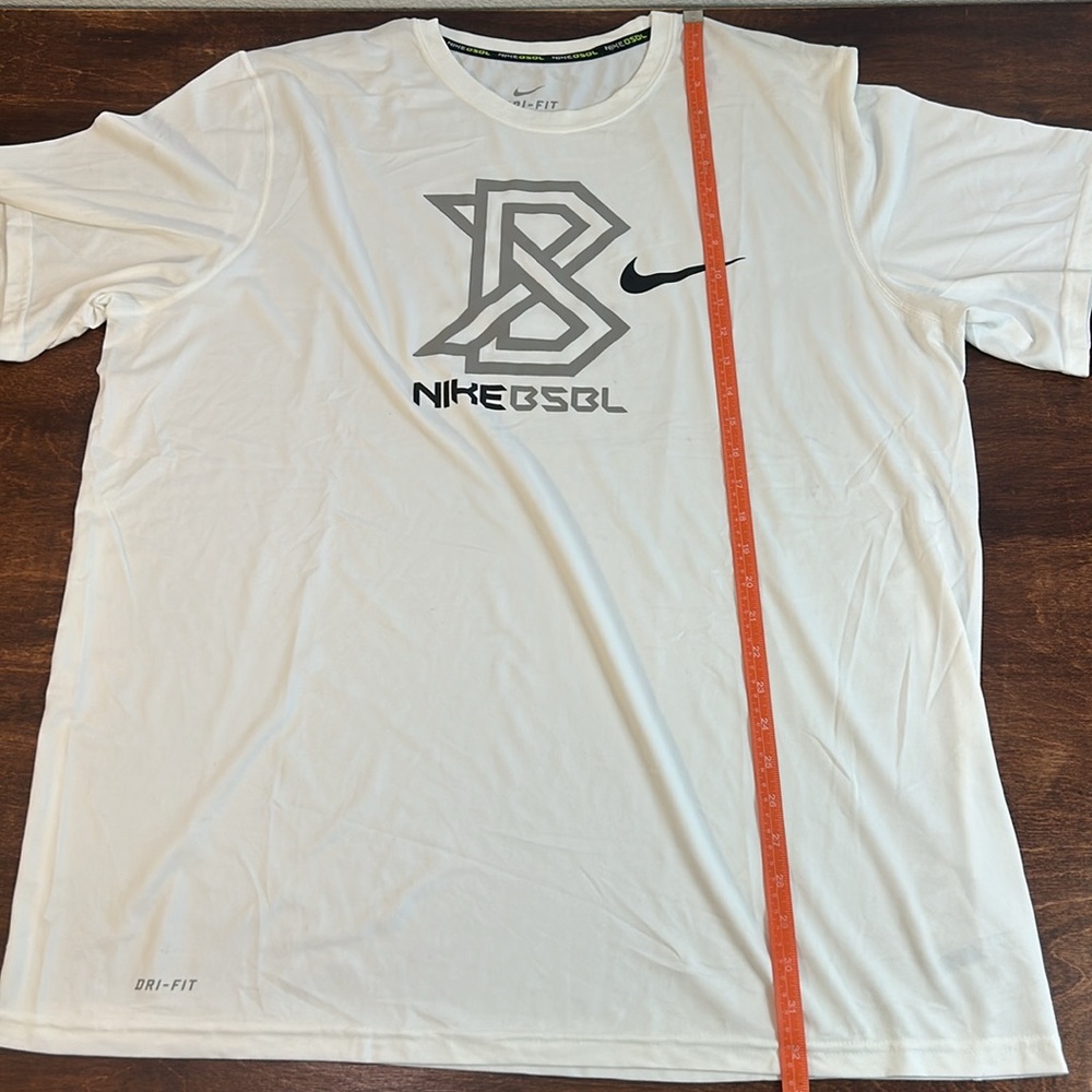 Nike DriFit - Picture 8 of 9